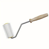 Plastic Tools Kit for Beekeeping, Including a Roller Uncapping Needle for Extracting Honey from Combs, Suitable for Home And Garden Use.